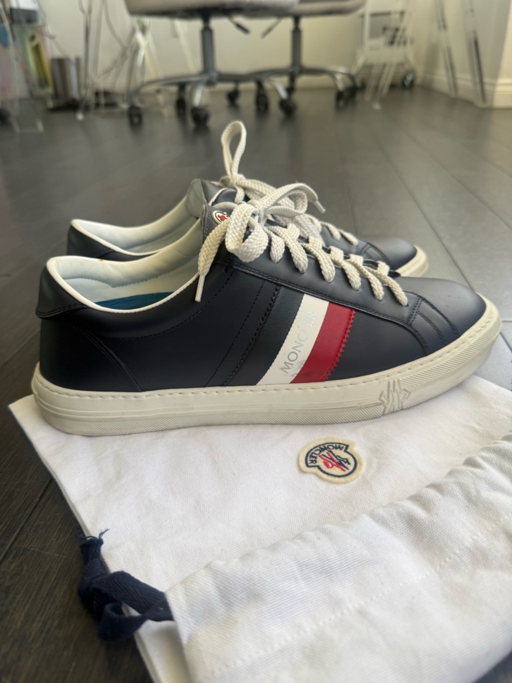 AUTHENTIC MONCLER MENS NEW MONACO LEATHER SNEAKERS, SIZE EU 43.5 (US 10.5), NAVY - Picture 2 of 16